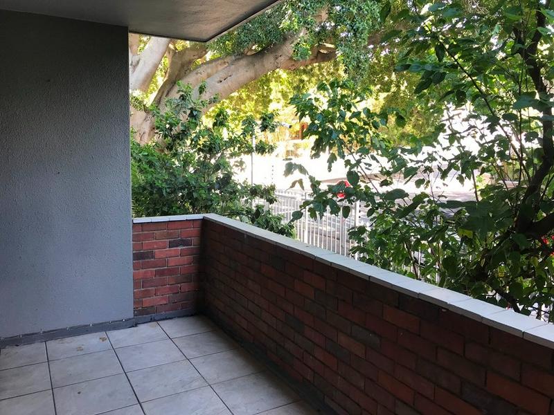 To Let 2 Bedroom Property for Rent in Tamboerskloof Western Cape